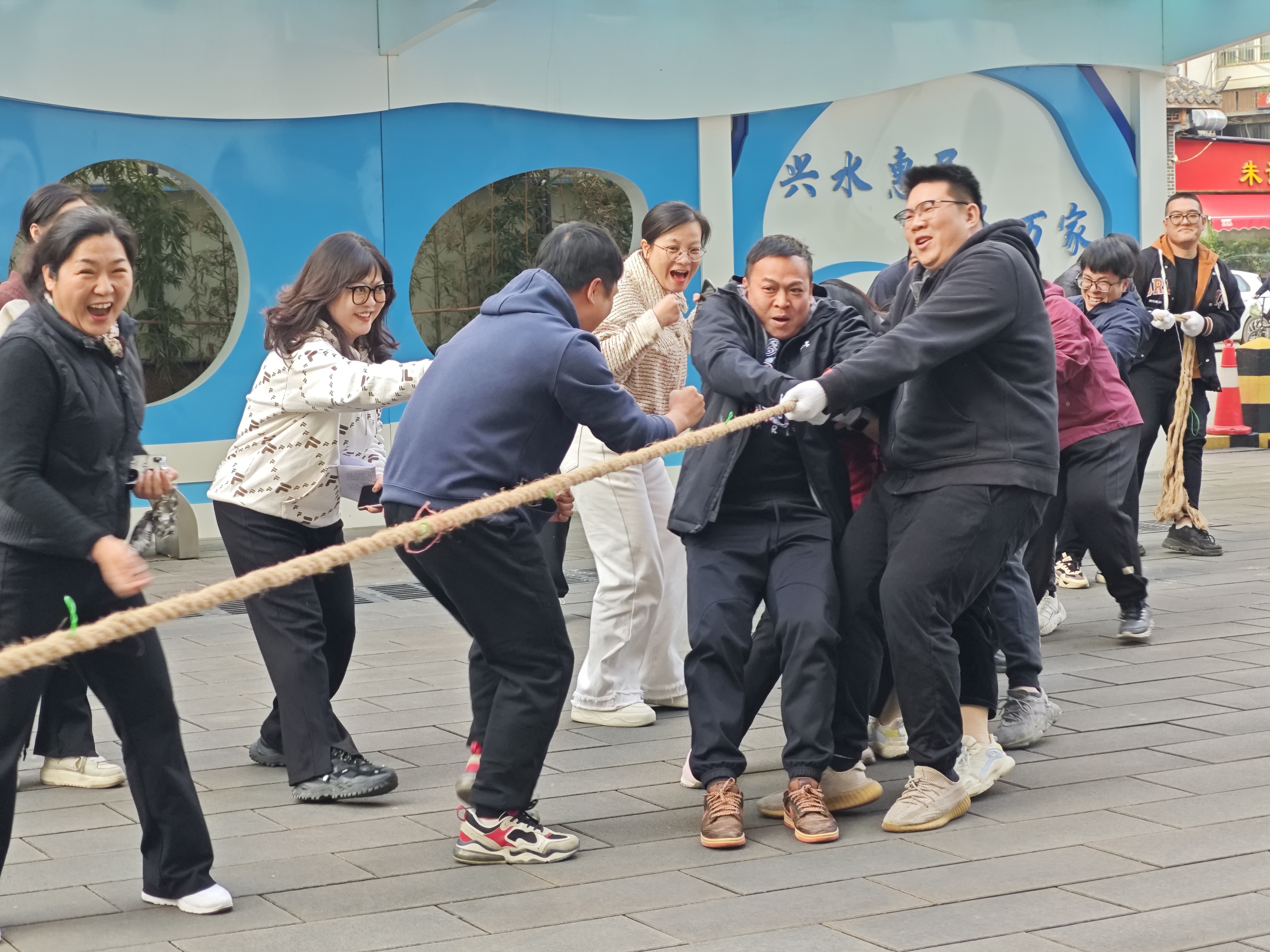 當民族團結遇上趣味運動(dòng)，看“石榴花”綻放